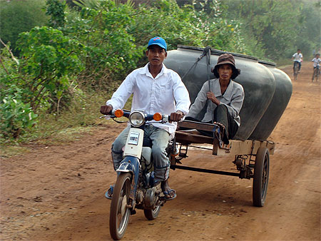 Transport de jarres Transport de jarres