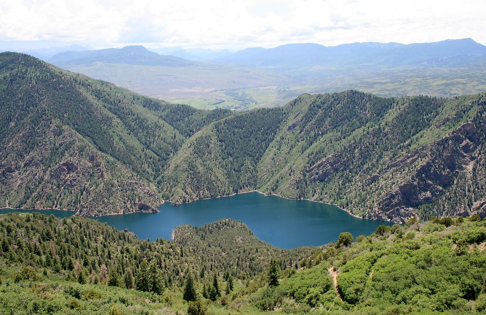 Point de vue sur "Morrow Point Reservoir"