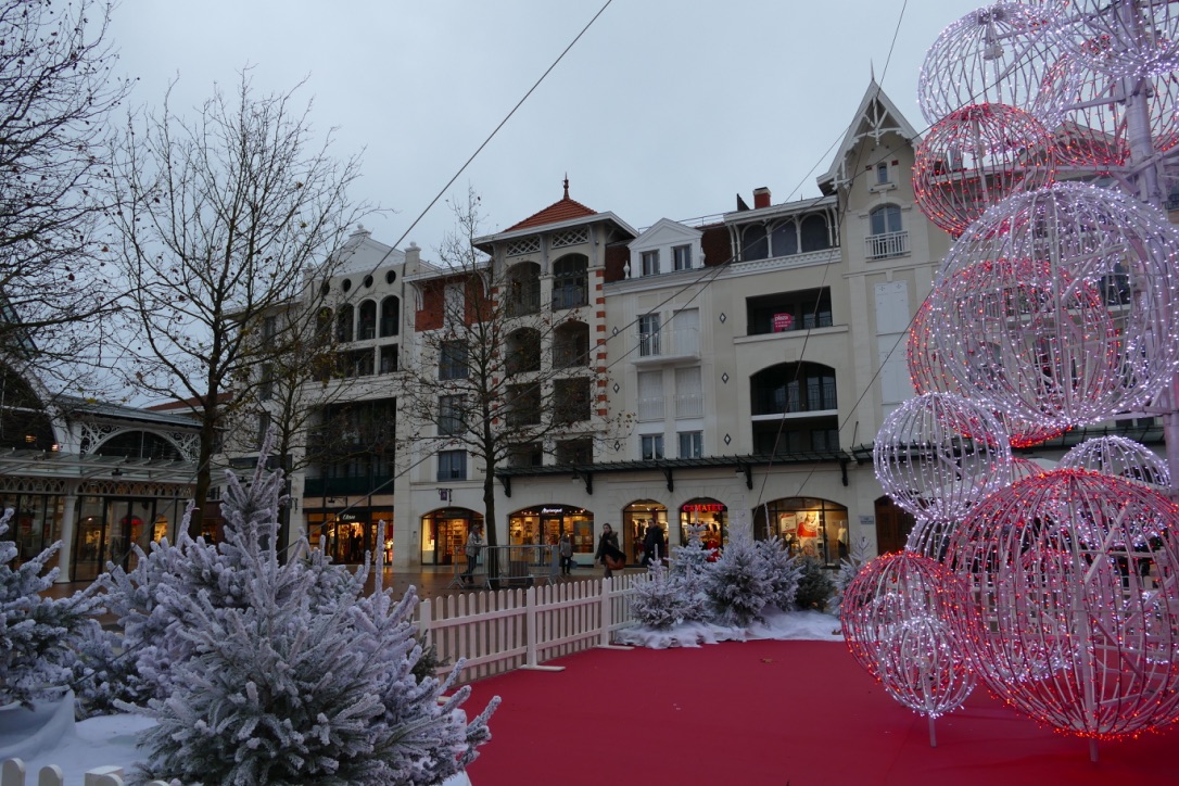 "Le coeur de ville " à Noel : Arcachon : Bassin d'Arcachon : Gironde : Aquitaine (Bordelais 