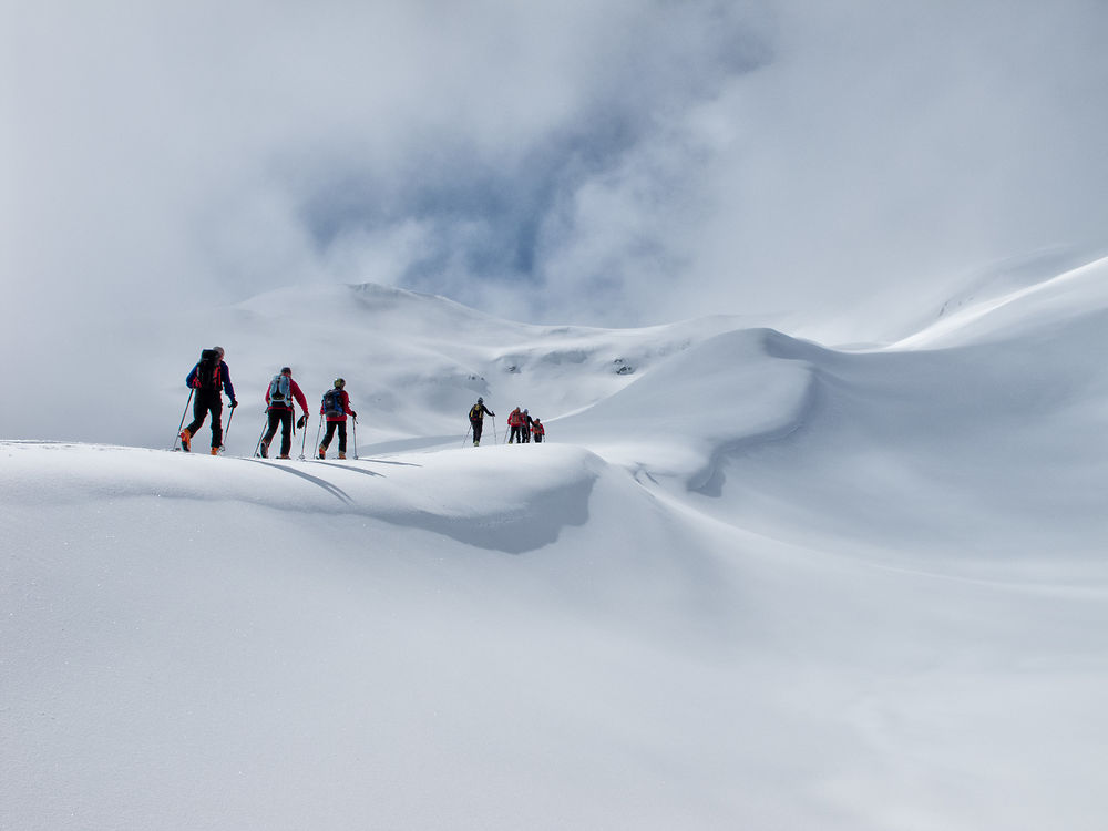 Vers le Rocher des Enclaves dans les Alpes