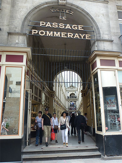 Le passage Pommeraye Le passage Pommeraye