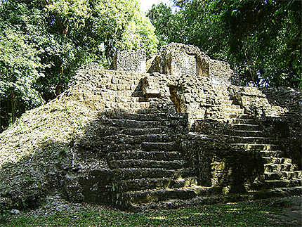 Tikal, centre cérémoniel maya