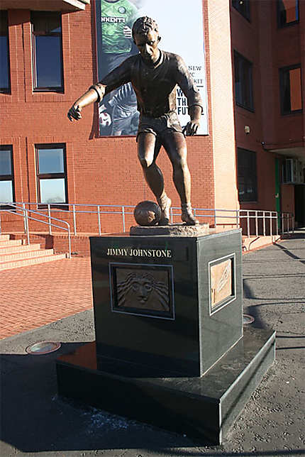 La statue du &quot;grand&quot; Jimmy Johnstone