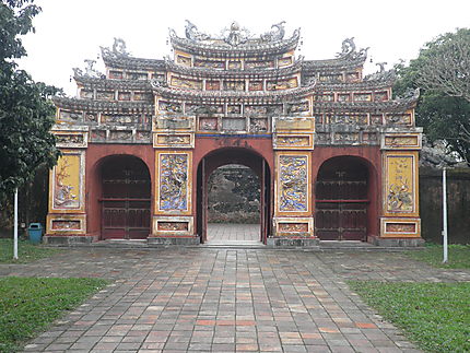 Une des portes de la cité impériale de Hué