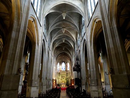 La Nef Eglise Saint-Laurent