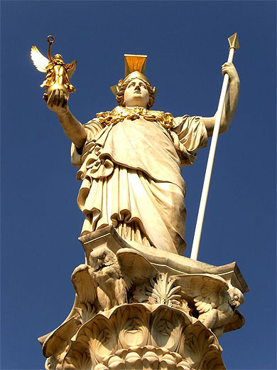 La statue d'Athéna La statue d'Athéna