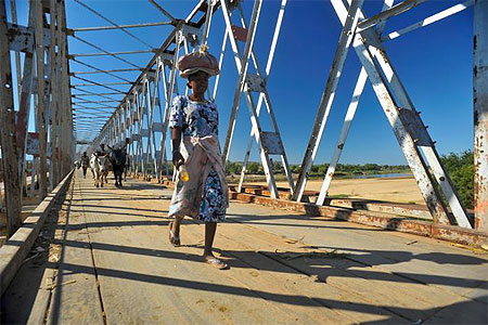 Pont sur la Mandrare Pont sur la Mandrare