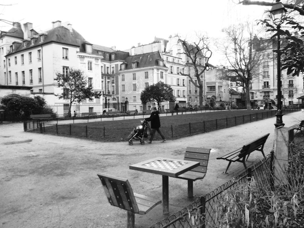 Square Léopold Achille (en hiver)