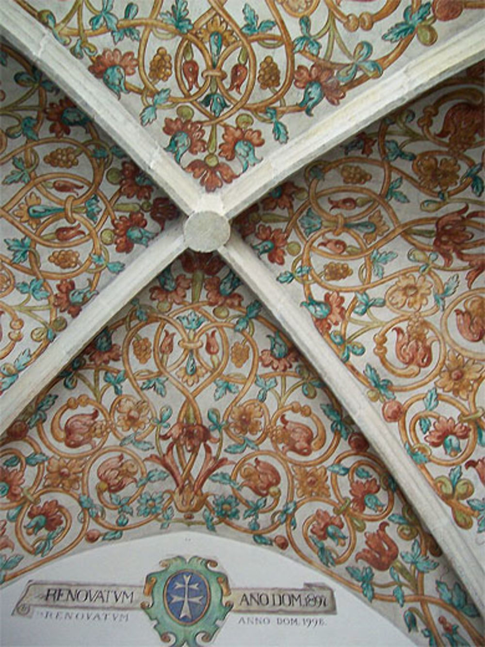 Plafond de l'église Sainte-Croix