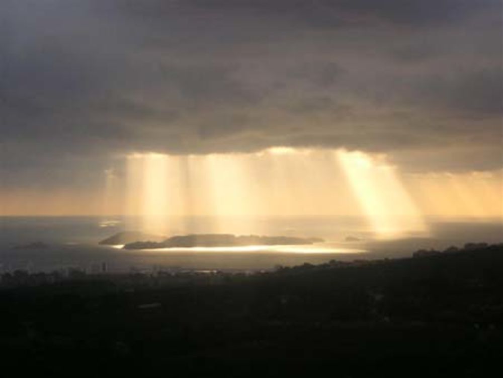 Illuminations sur l'île du Frioul