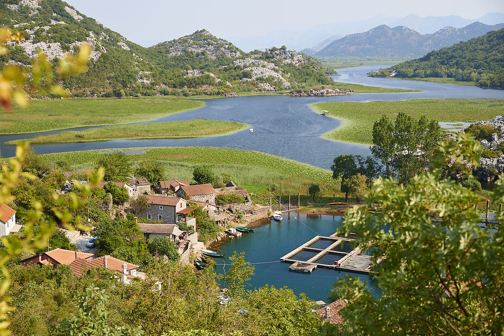 Randonnée dans un village de pêcheurs, Dodosi