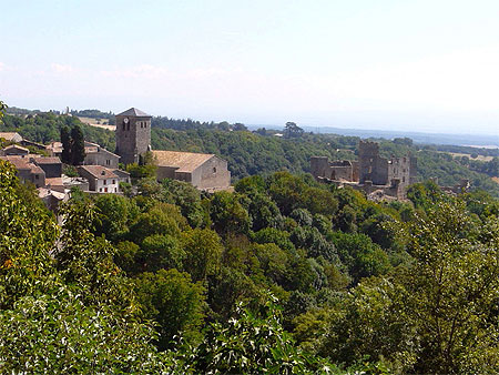 Saissac le château et la tour Laymone Saissac le château et la tour Laymone