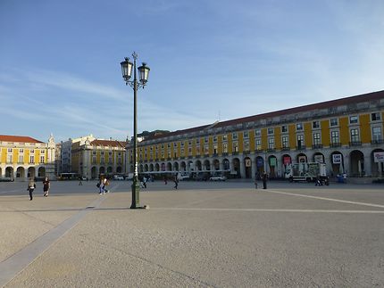 Belle place du Commerce, Lisbonne