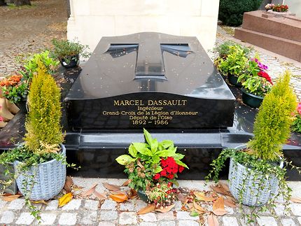 Tombe de la Famille Dassault