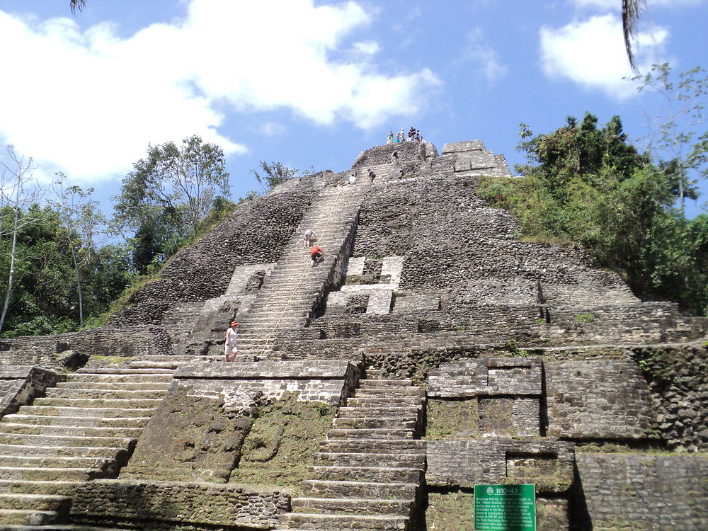 Temple de Lamanai Orange walk