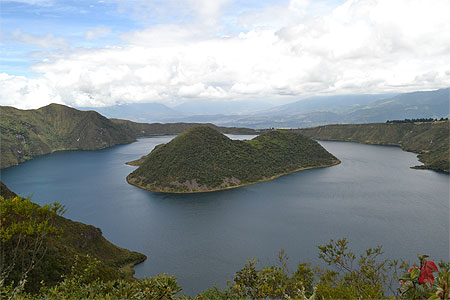 Lagune de Cuicocha Lagune de Cuicocha