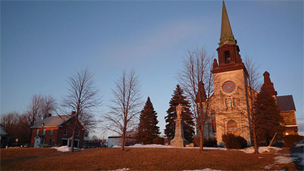 Cathédrale Saint Athanase au crépuscule