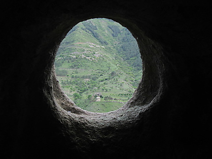 Caverne vue de l'intérieur