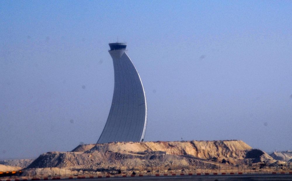 Aéroport d'Abu Dhabi - Tour de contrôle