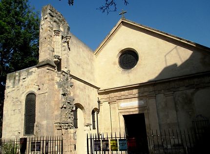 Façade de l'Église St Julien le Pauvre