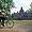 Vélo devant le temple de Bayon