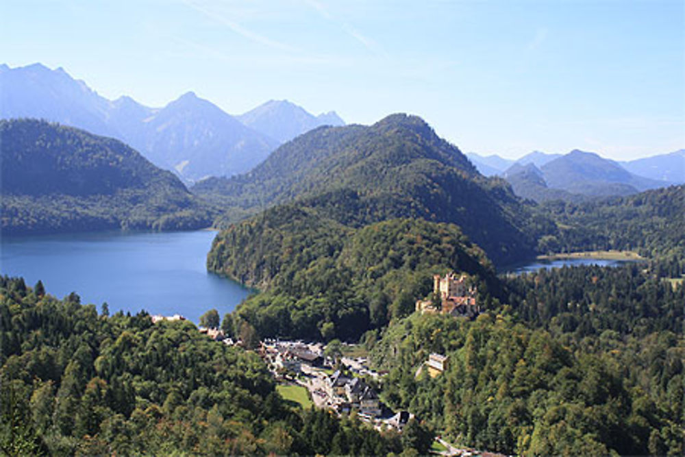 Hohenschwangau avec les lacs Schwansee et Alpsee