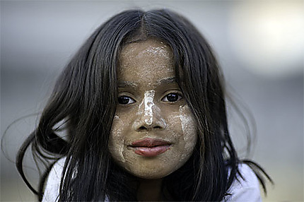 Enfant birmane originaire du Bangladesh