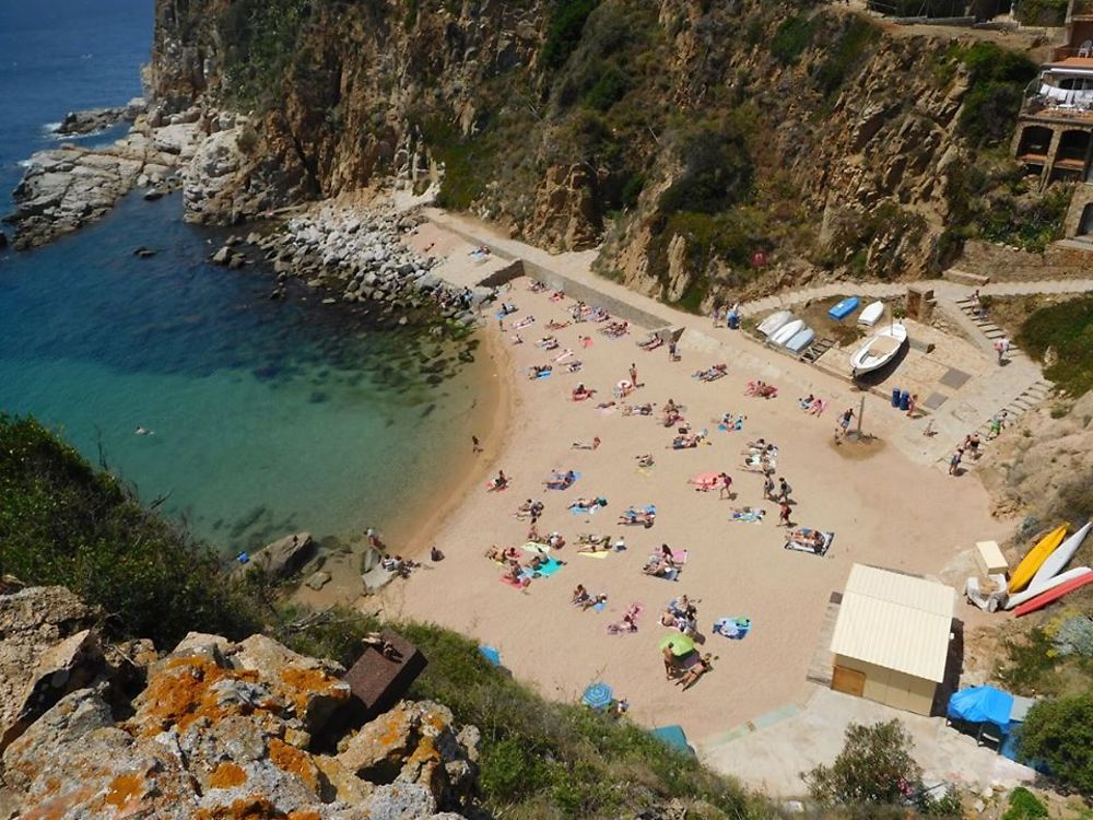 Petite plage à Tossa de Mar