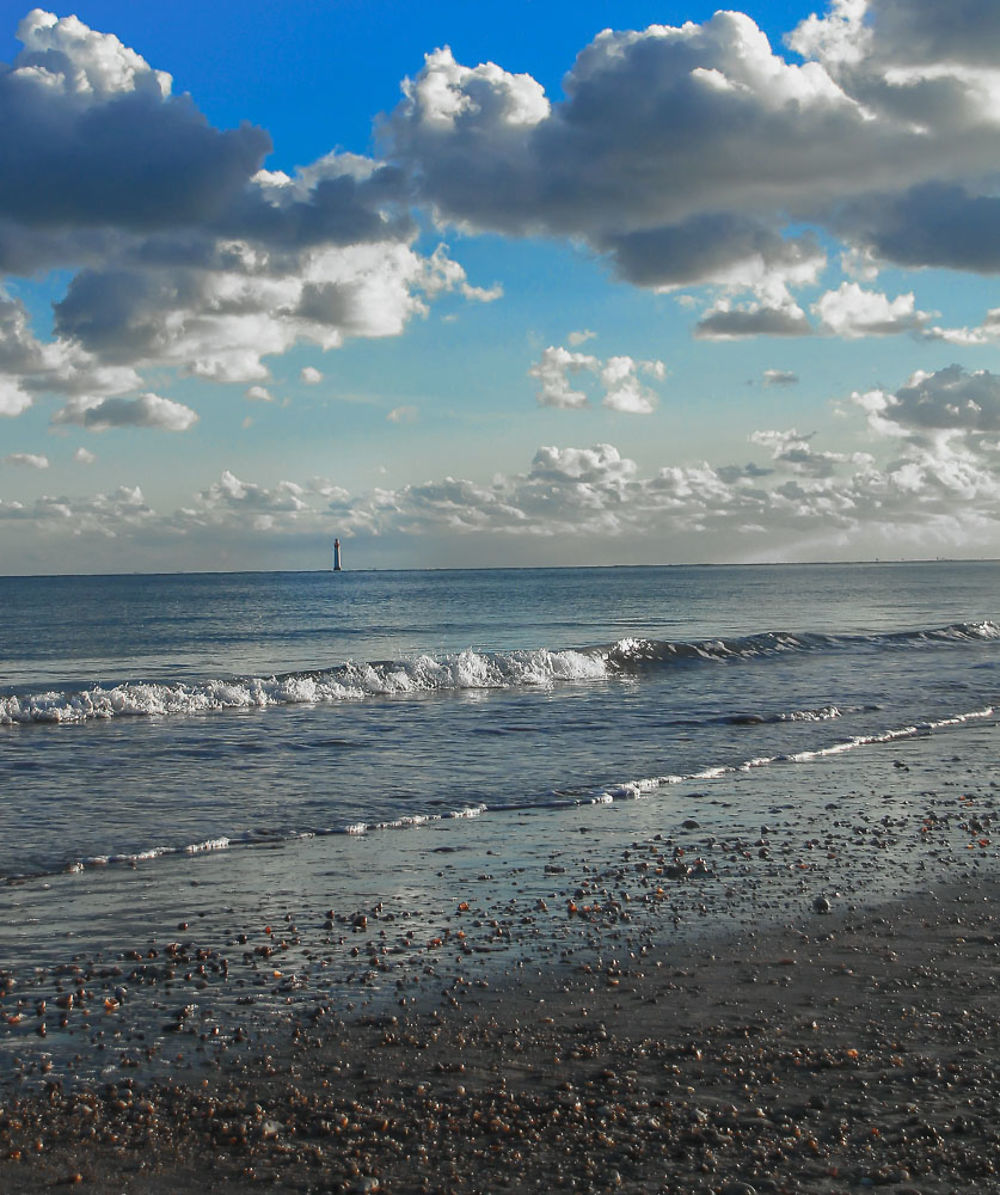 Un phare au loin