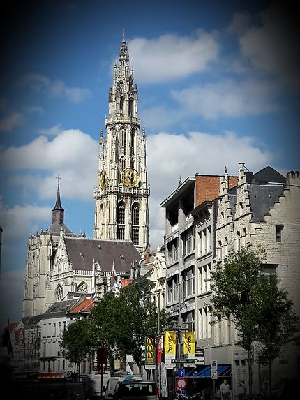 Superbe cathédrale d'Anvers 