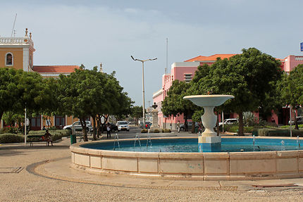 Bassin, Praça Alexandre Albuquerque