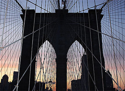 Pont de Brooklyn au crépuscule
