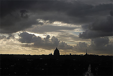 Vue sur le Vatican depuis la Piazza del Popolo