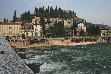 Le fleuve de Verone Le fleuve de Verone