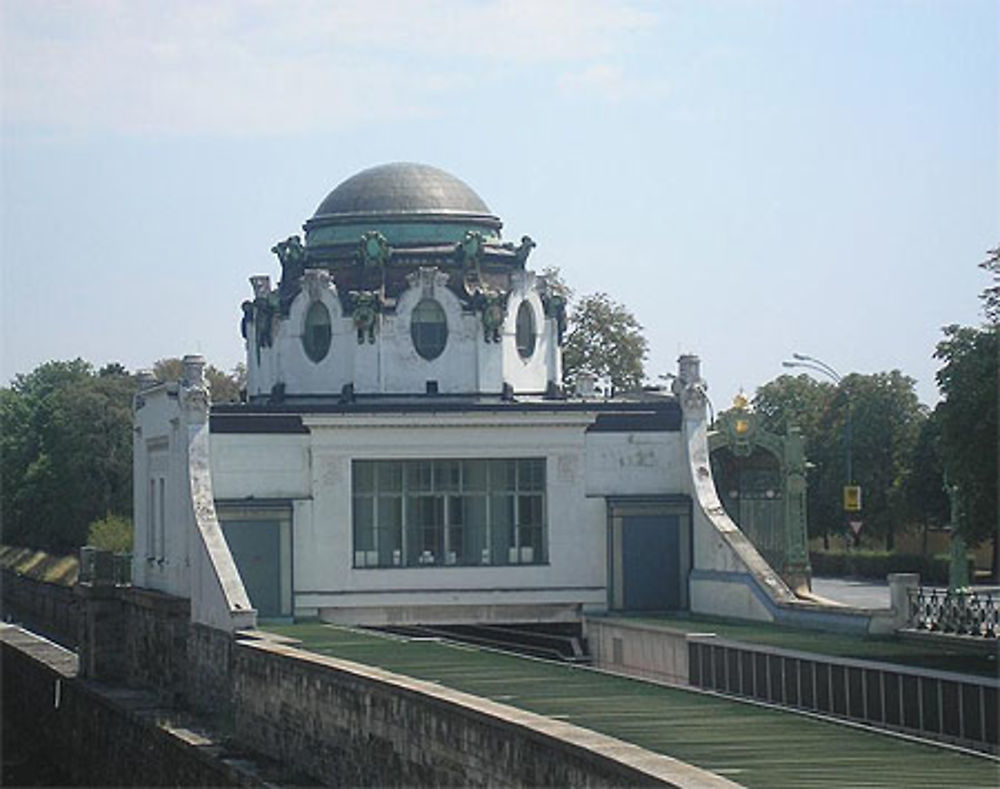 Pavillon impérial du métro