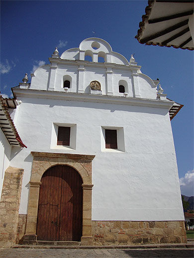 Façade de l'église de Nuestra Señora del Carmen