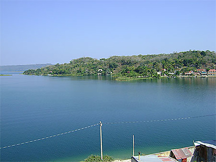 Lac Petén Itzá