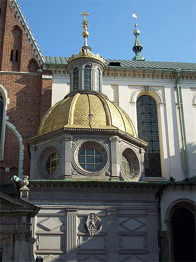 Coupole dorée de la Chapelle Sigismond Coupole dorée de la Chapelle Sigismond