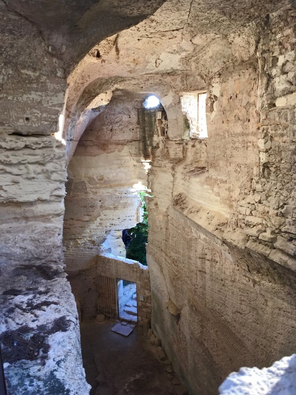 Abbaye troglodythique de Saint-Roman