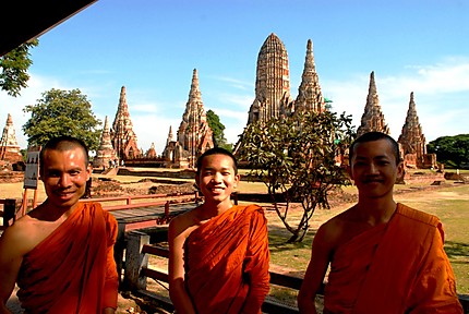 Bonzes à Ayutthaya