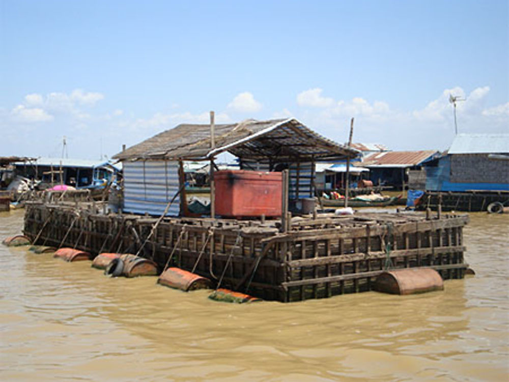 Ecole vietnamienne flottante