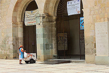 Oaxaca, sur la place de la cathédrale