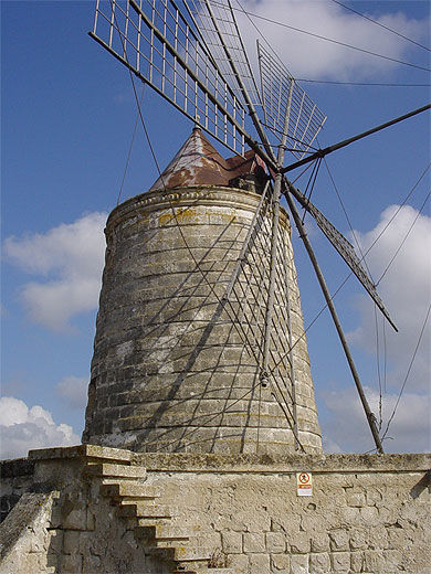 Moulin à vent à Trapani