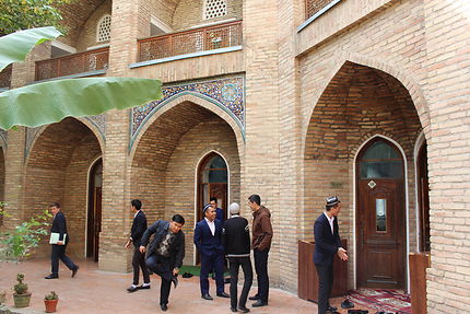 Etudiants à l'école coranique de Tachkent