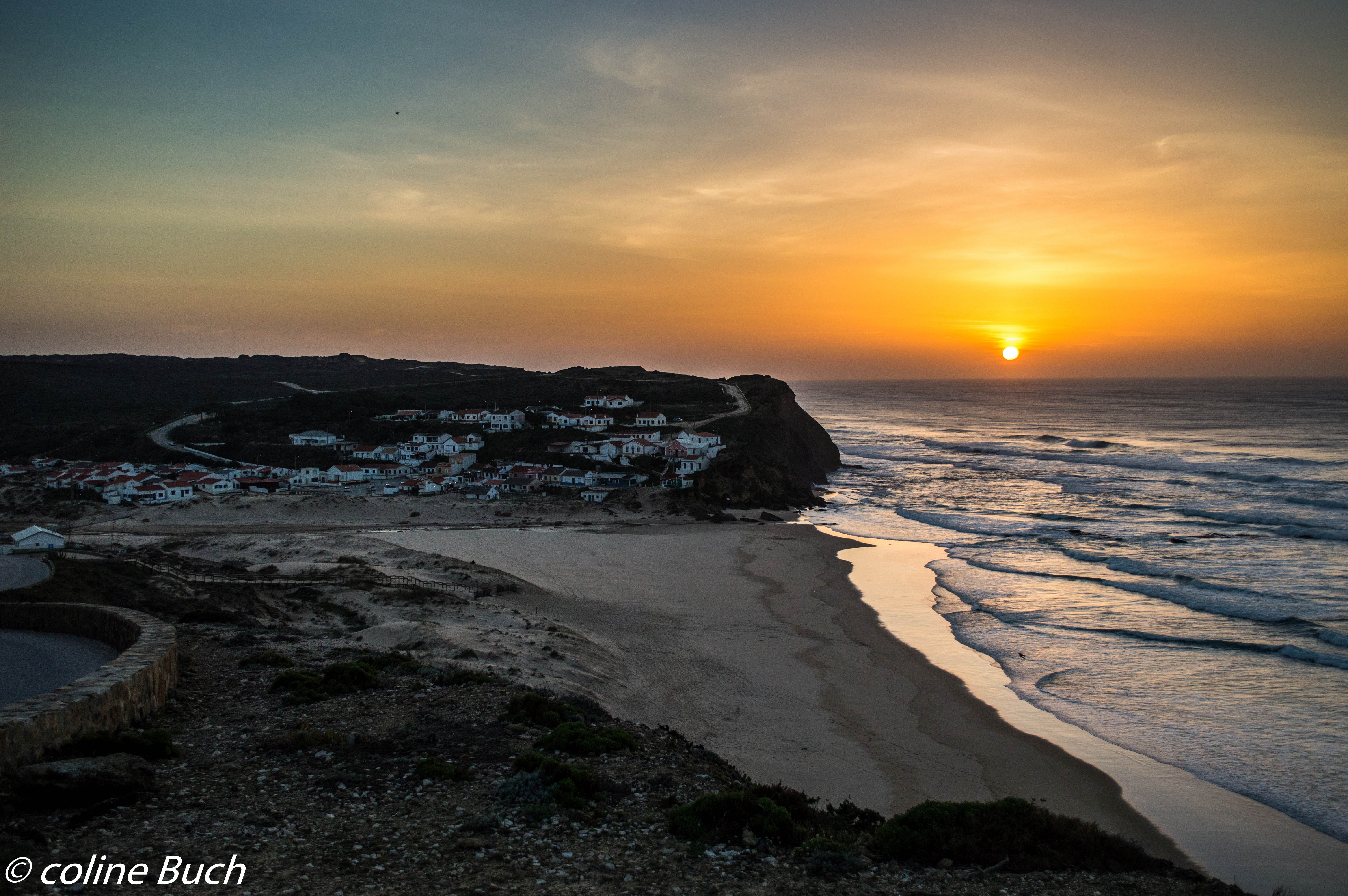 Coucher De Soleil Sur La Plage De Monté Clérigo Plages