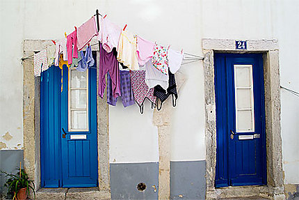 Lisbonne - Jolie petite maison et son linge au vent