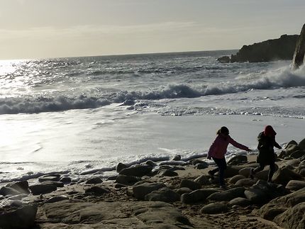 Enfants sur la plage de Quiberon