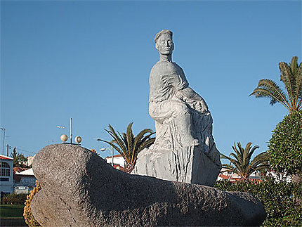 Ferragudo village de pêcheurs dans la région de l'Algarve au Portugal