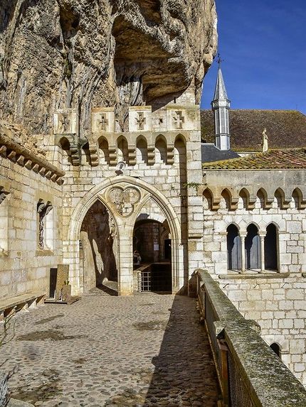 Porte accès au sanctuaire de Rocamadour