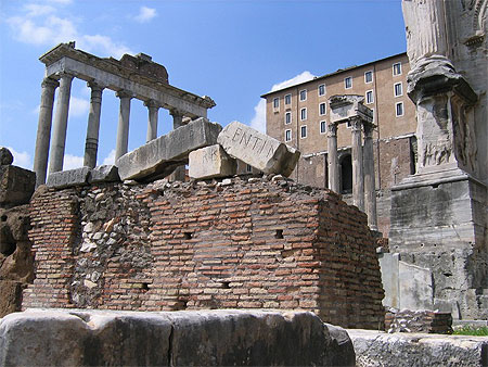 Temple de Saturne Temple de Saturne